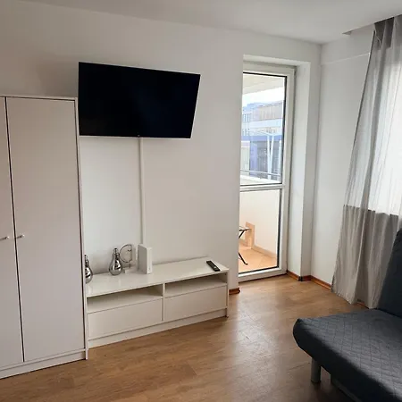 Ohmyhome Zlota Colors Διαμέρισμα *